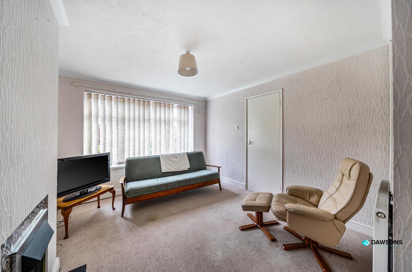 Broad Parks, West Cross, Swansea, SA3 5NZ